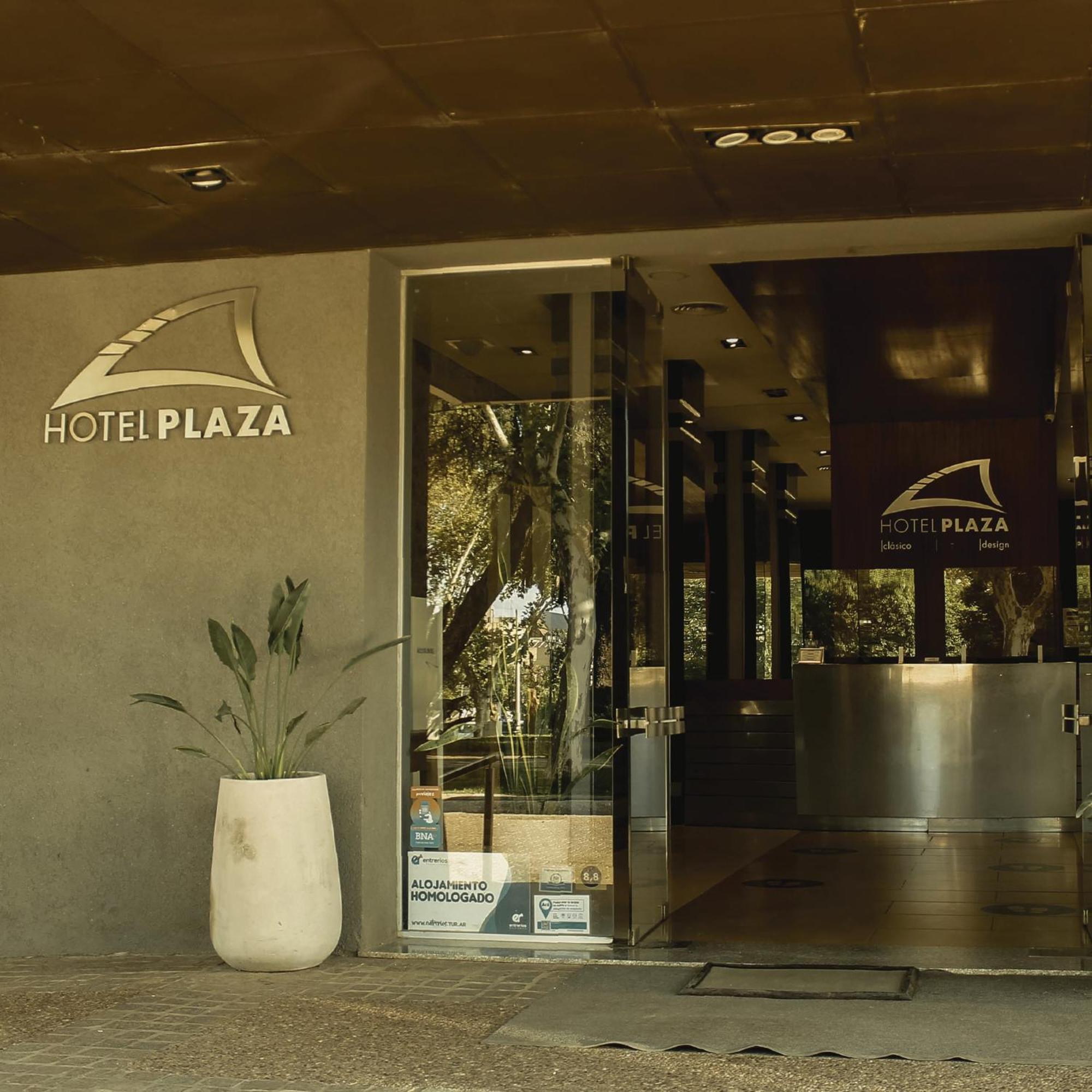 Hotel Plaza Colón Esterno foto